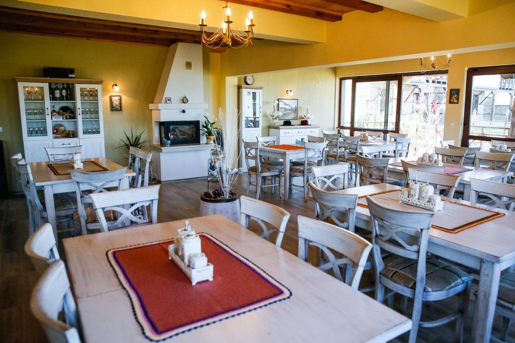 Калпаците - Kalpacite Guest Houses Skrebatno Eksteriør billede