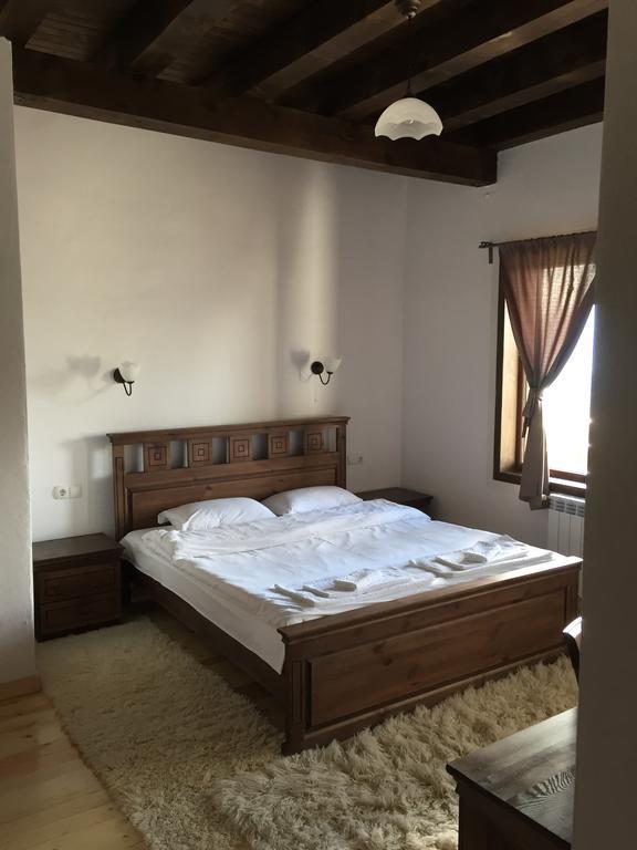 Калпаците - Kalpacite Guest Houses Skrebatno Eksteriør billede